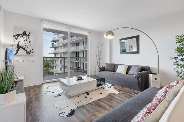 3 of 60 - 4250 Biscayne Boulevard #1008, Miami, FL