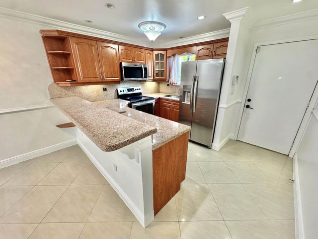 6074 Forest Hill Boulevard #107, West Palm Beach