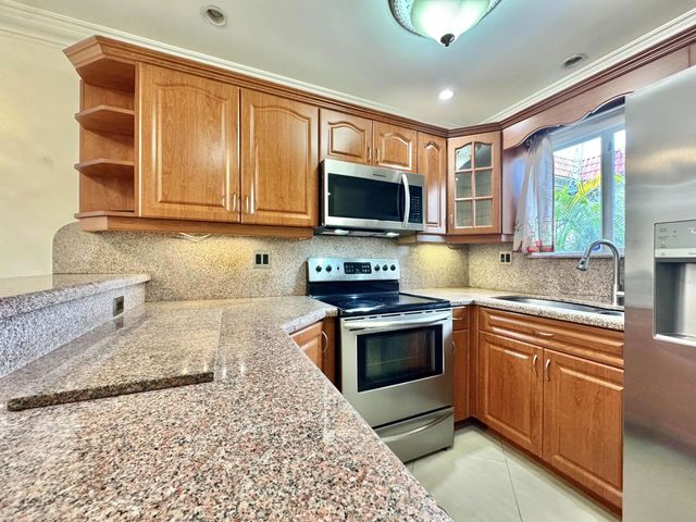2 of 20 - 6074 Forest Hill Boulevard #107, West Palm Beach, FL