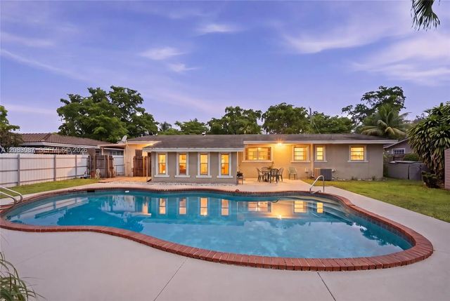 3 of 46 - 4750 Nw 1st Street, Plantation, FL