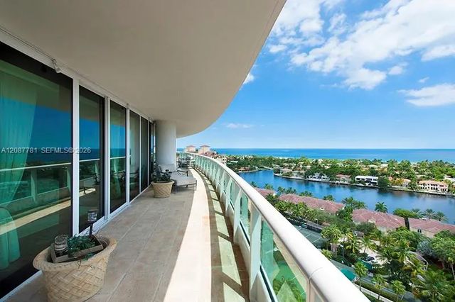 19955 Ne 38 Court #2002, Aventura