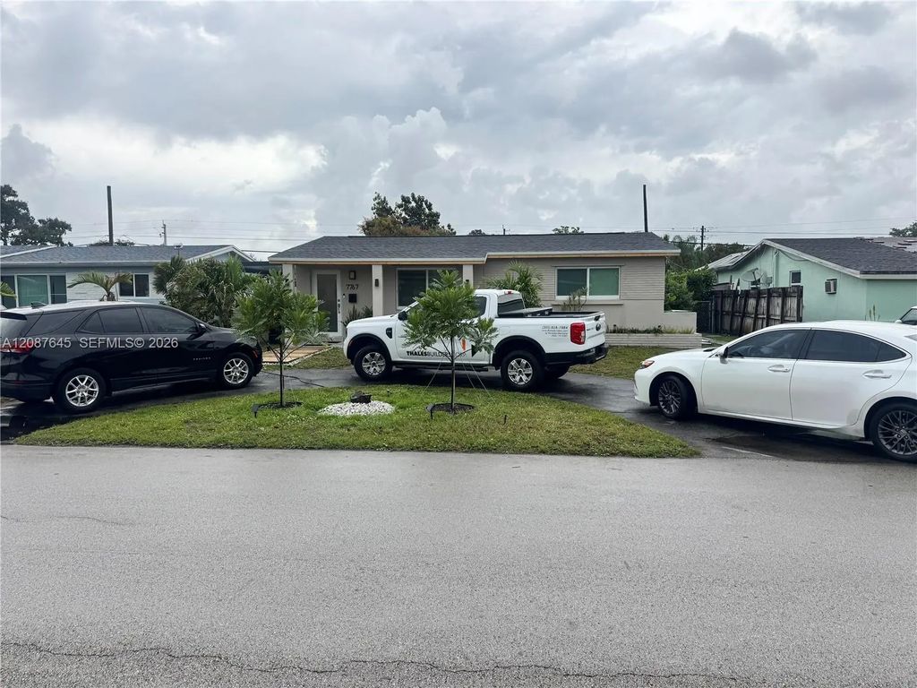 7767 Meridian Street, Miramar