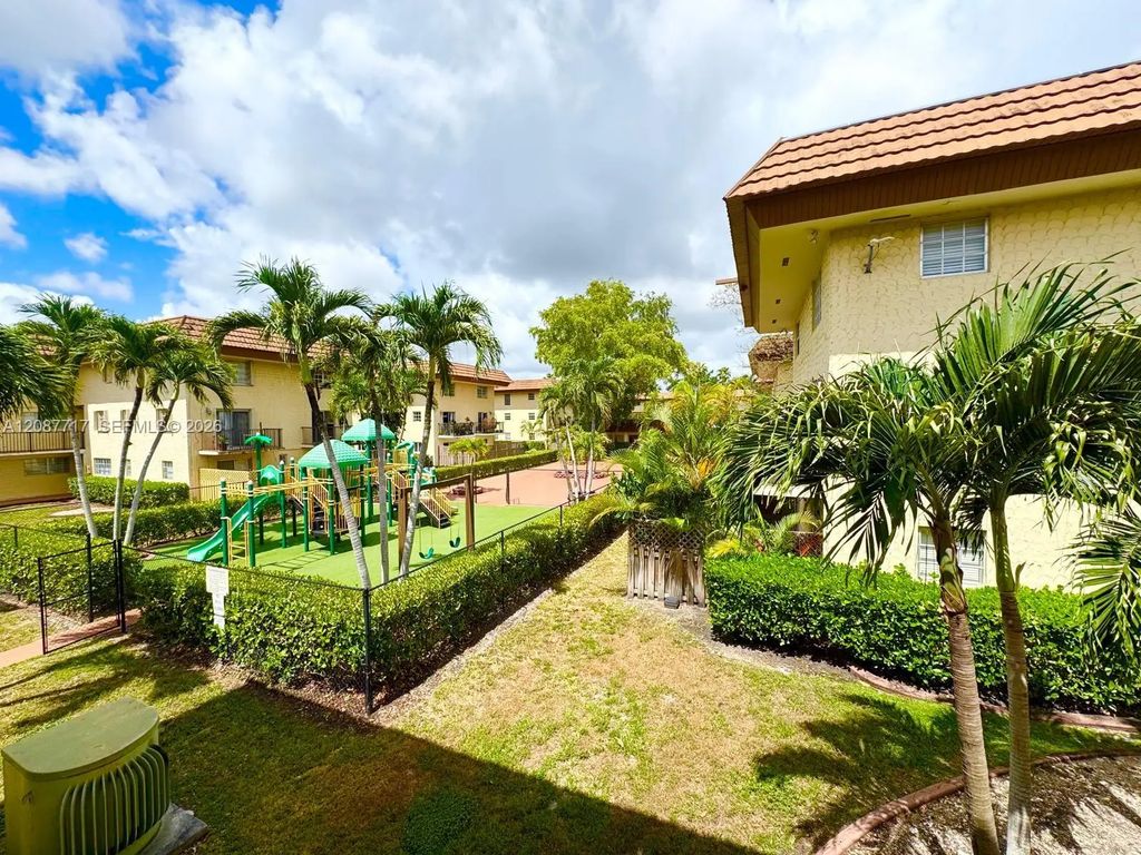 8600 Sw 109th Avenue #4-202, Miami