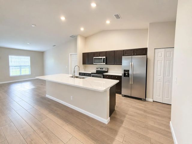 4 of 19 - 5245 Nw Gamma Street, Port St. Lucie, FL