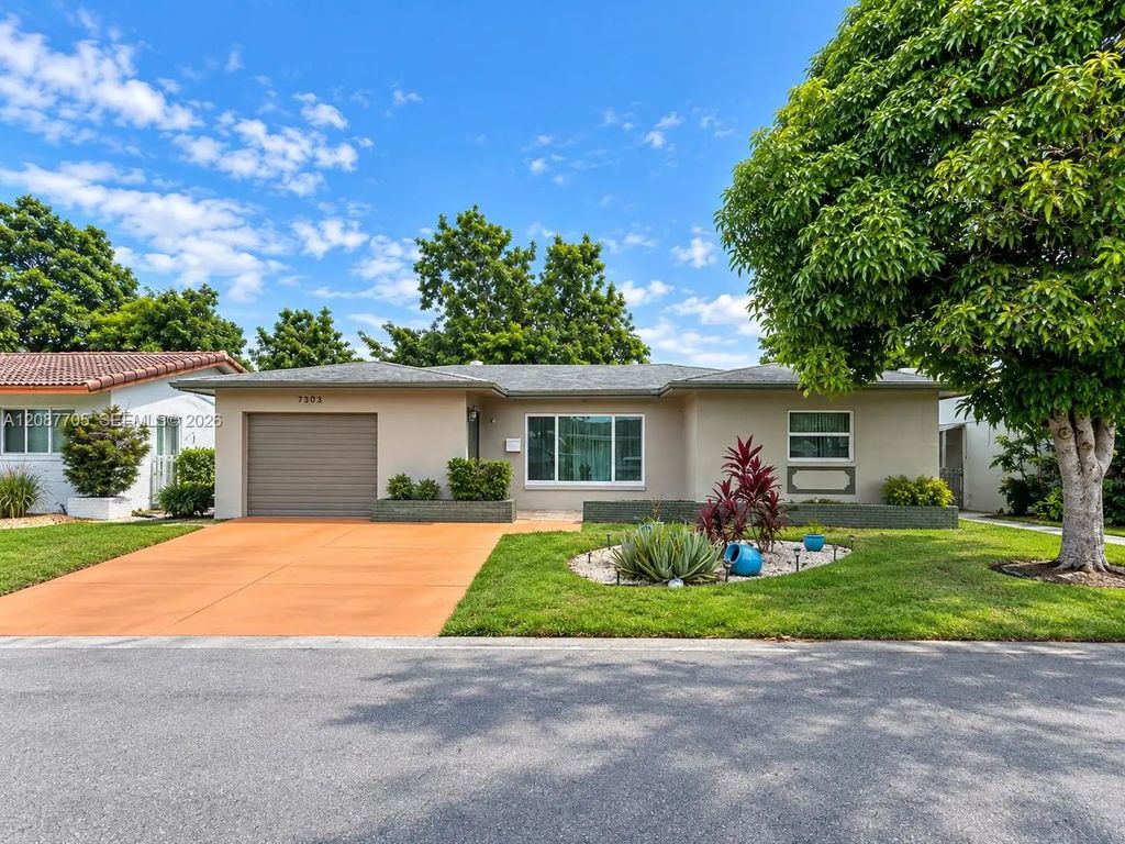 7303 Nw 59th Street, Tamarac