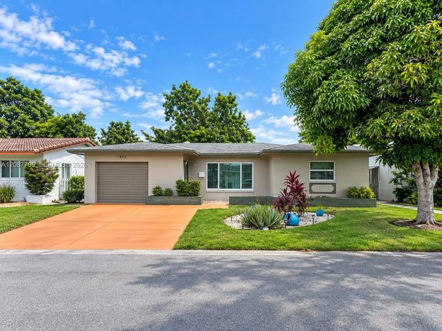 7303 Nw 59th Street, Tamarac