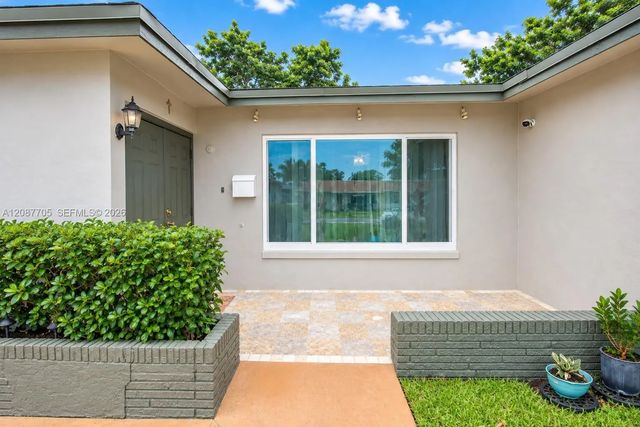 2 of 25 - 7303 Nw 59th Street, Tamarac, FL