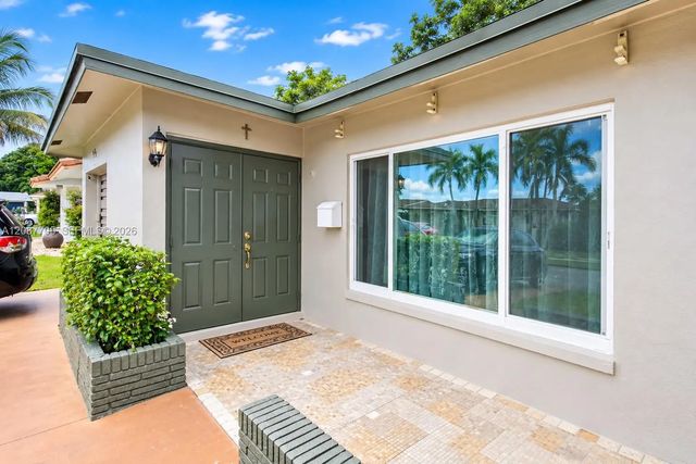 3 of 25 - 7303 Nw 59th Street, Tamarac, FL