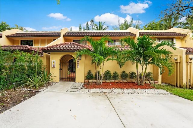 3871 Alcantara Avenue #74d, Doral