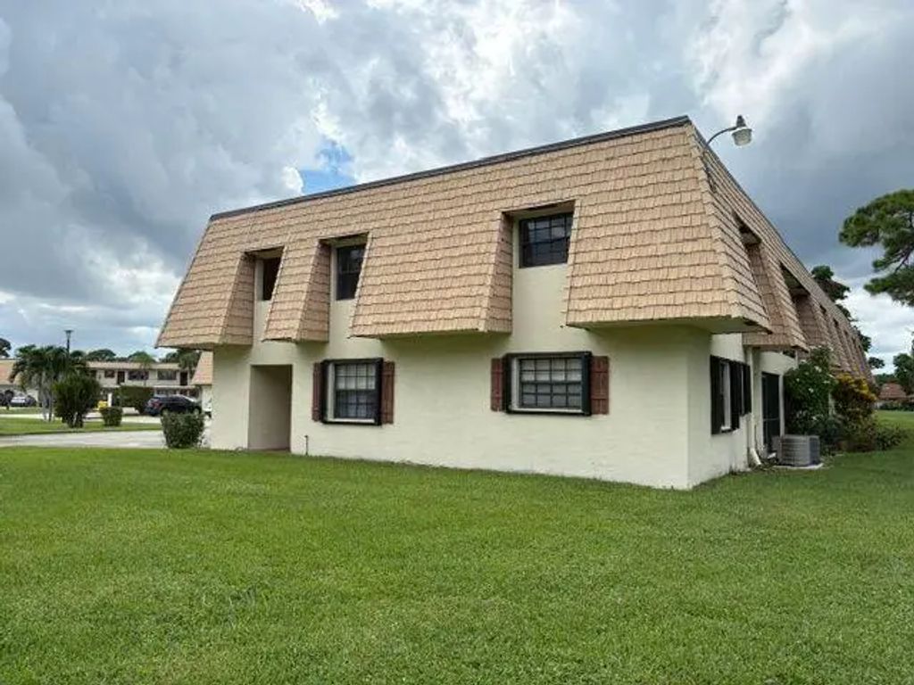 4183 Oak Terrace Drive, Greenacres
