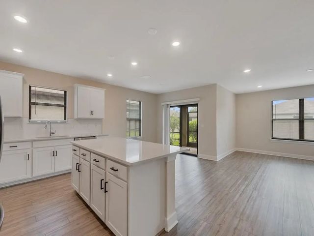 3 of 43 - 5288 Jasper Square, Vero Beach, FL