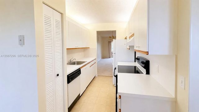 2 of 16 - 12900 Sw 13th Street #413e, Pembroke Pines, FL