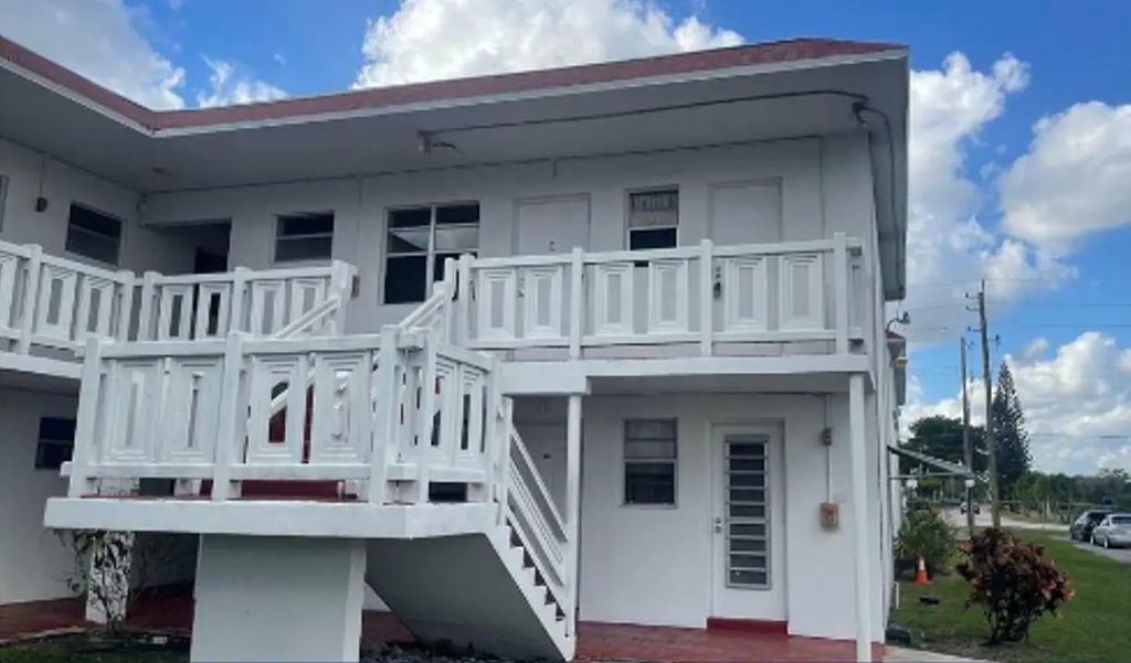 1321 Nw 43rd Avenue #107, Lauderhill