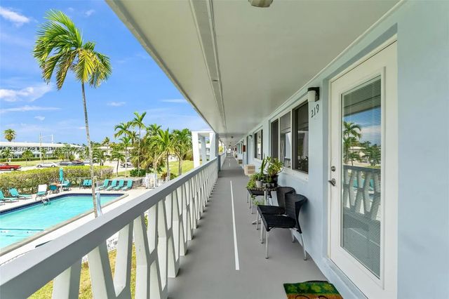 4 of 35 - 900 Atlantic Shores Boulevard #219, Hallandale Beach, FL