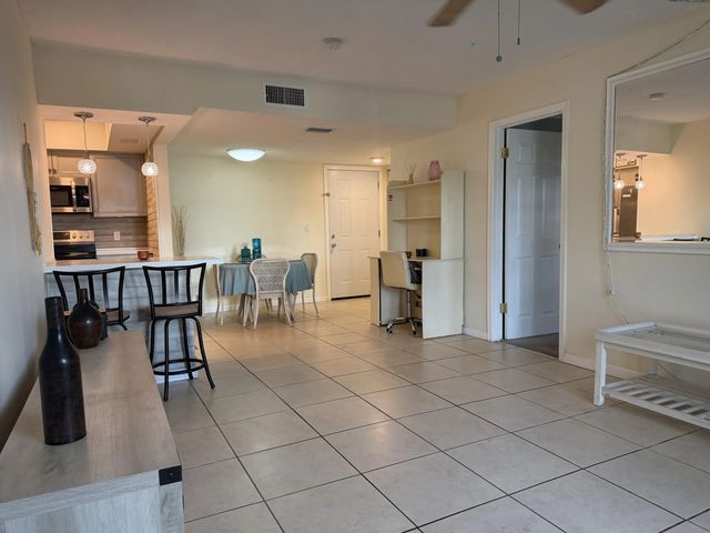 5 of 18 - 950 S Kanner Highway #c 10, Stuart, FL