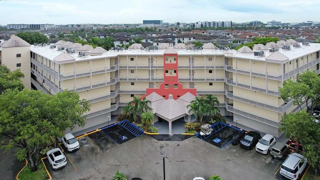 8290 Lake Drive #250, Doral