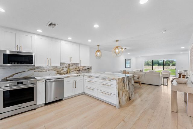 11 Southport Lane #e, Boynton Beach