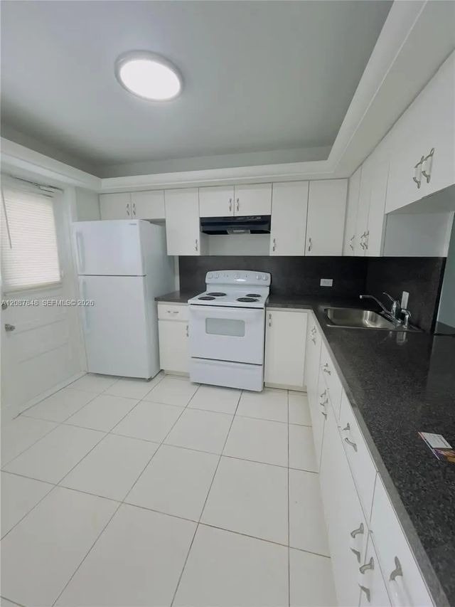 3 of 23 - 443 Ne 195th Street #338, Miami, FL