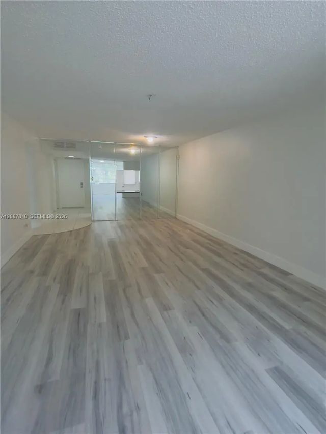 4 of 23 - 443 Ne 195th Street #338, Miami, FL