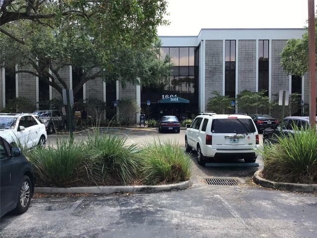 1601 N Palm Avenue #101, Pembroke Pines
