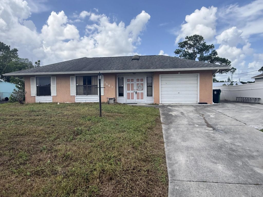1642 Se Ocean Lane, Port St. Lucie