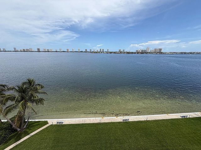 3 of 40 - 401 Lake Shore Drive #802, Lake Park, FL