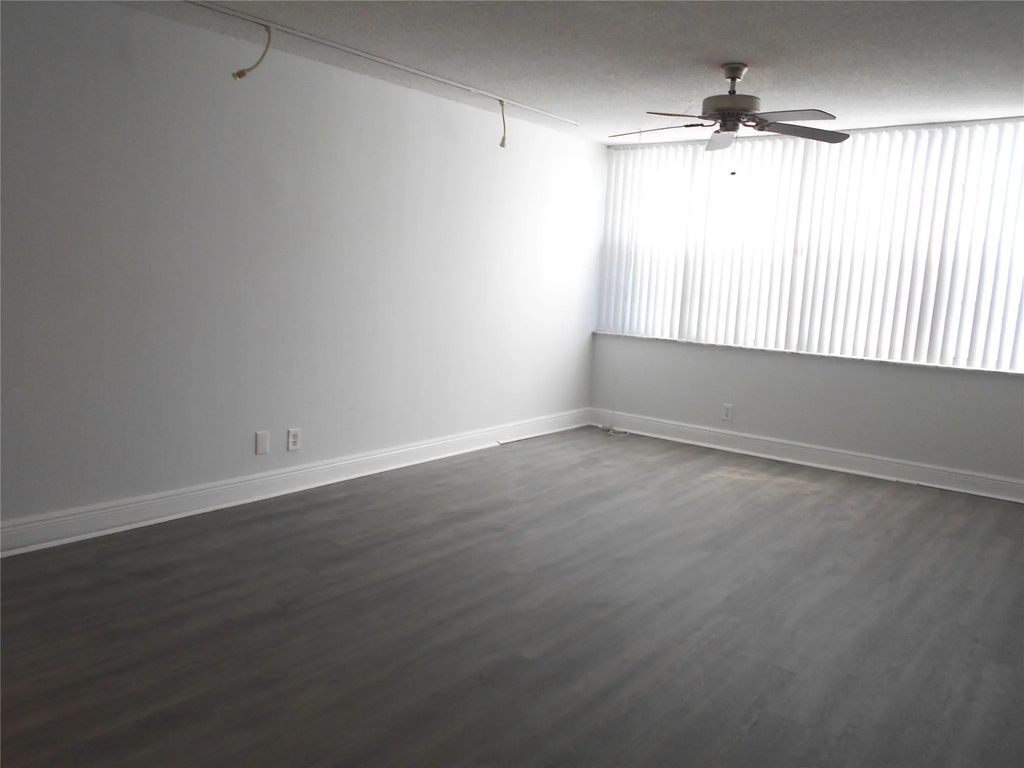 2781 Taft Street #311, Hollywood