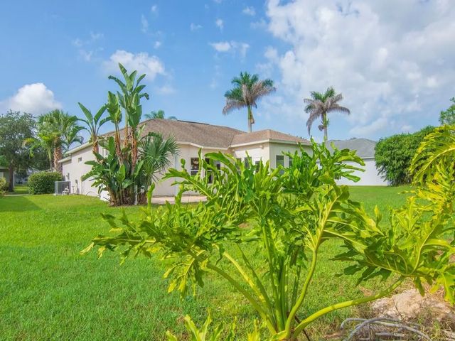 4 of 28 - 3628 2nd Street Sw, Vero Beach, FL
