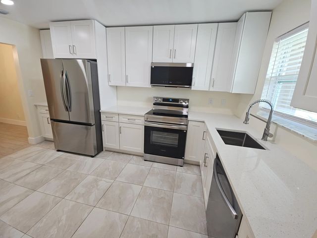 3 of 20 - 5780 Fernley Drive W #89, West Palm Beach, FL