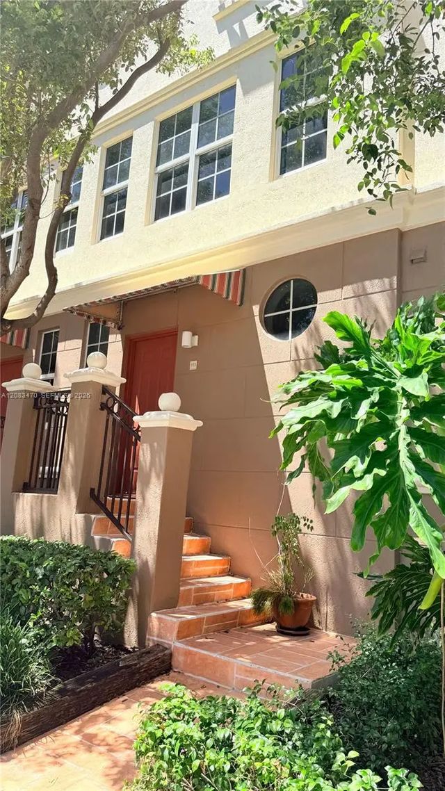 3 of 47 - 3232 Sw 22nd Terrace #113, Miami, FL