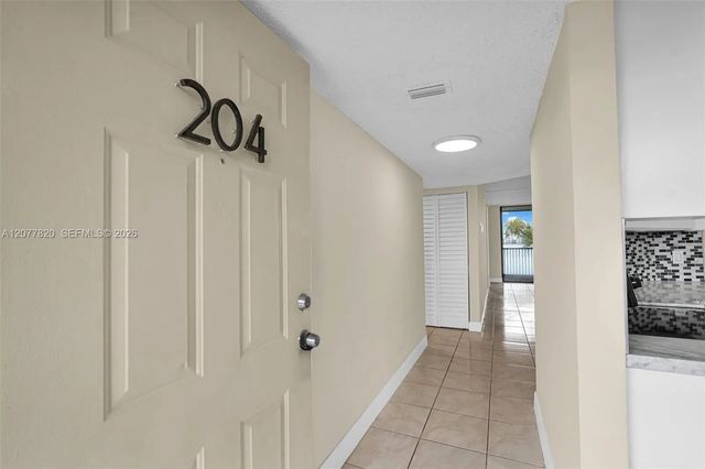 4 of 44 - 117 Lake Emerald Drive #204, Oakland Park, FL