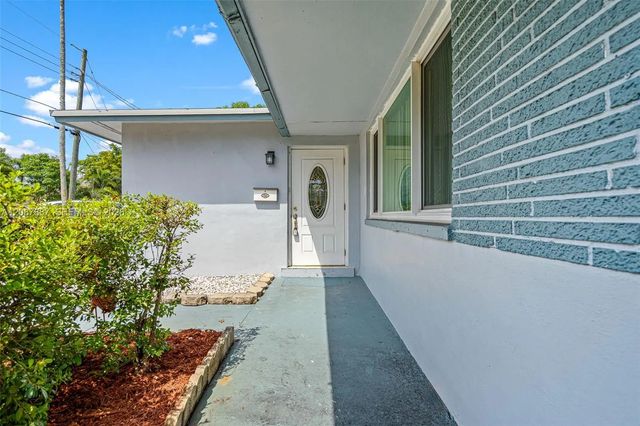 4 of 52 - 800 Nw 48th Terrace, Plantation, FL