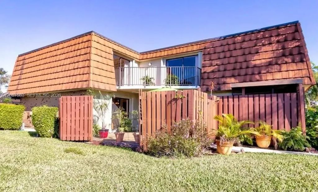 11882 Sw 12th Place, Davie