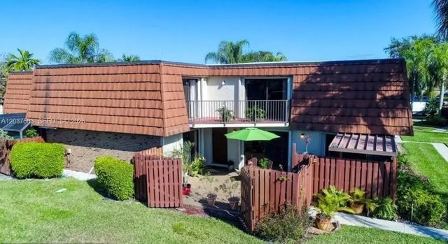 2 of 6 - 11882 Sw 12th Place, Davie, FL