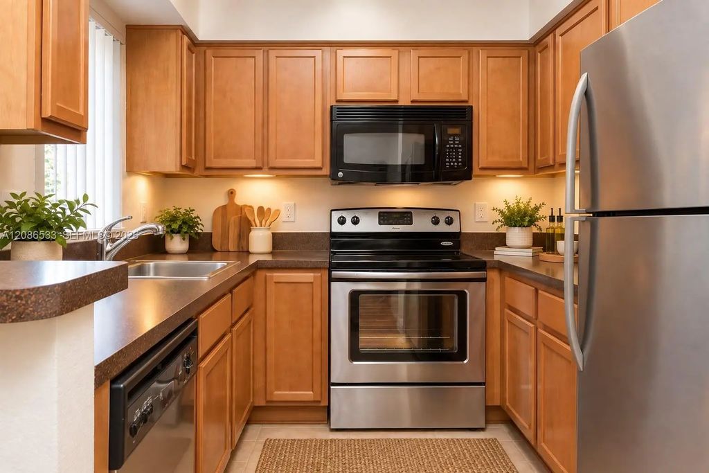 7680 Westwood Drive #831, Tamarac