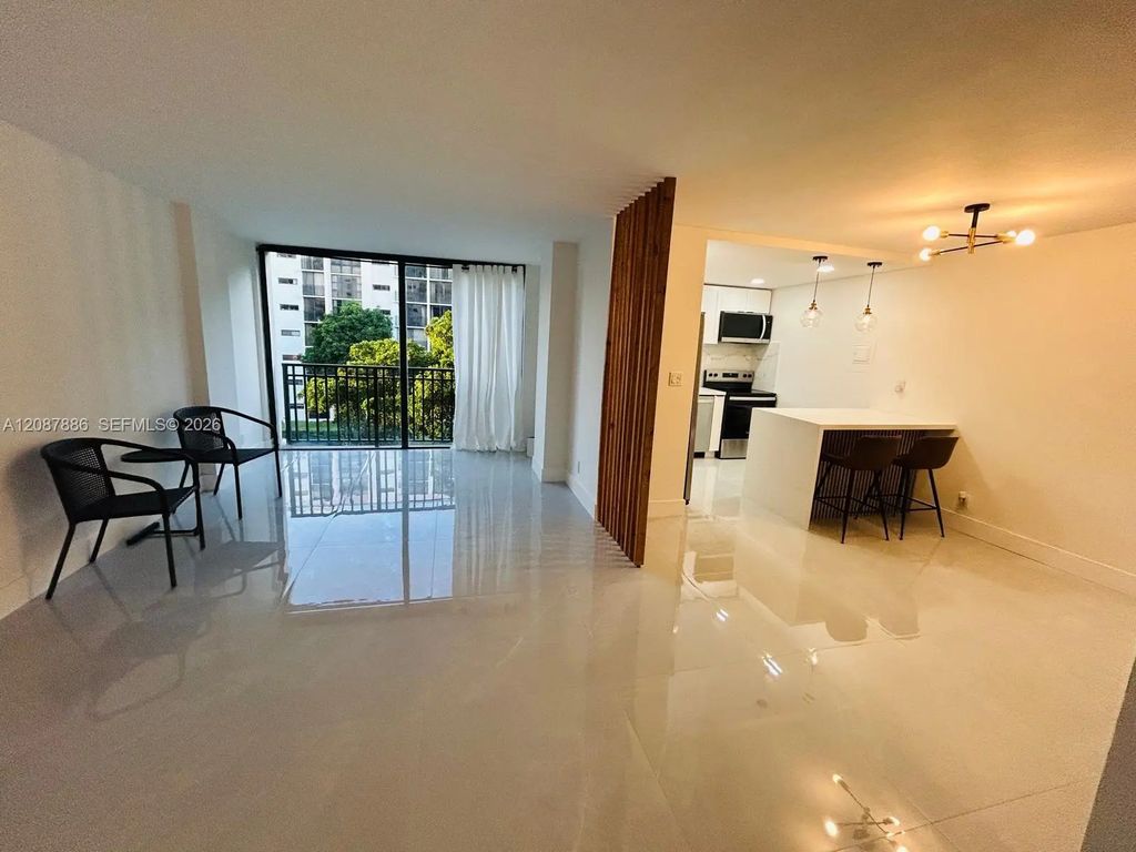 17021 N Bay Road #427-4, Sunny Isles Beach