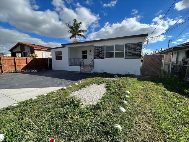 2 of 29 - 3315 Sw 91st Avenue, Miami, FL