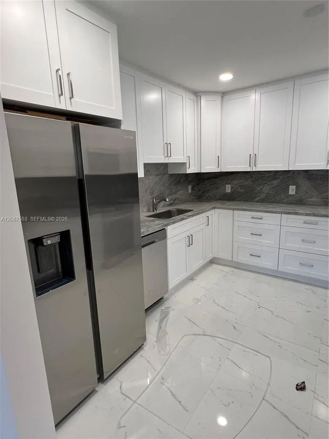 5 of 29 - 3315 Sw 91st Avenue, Miami, FL