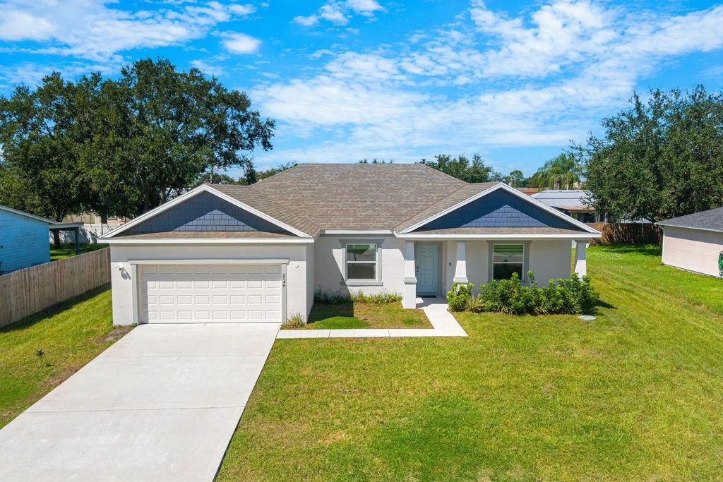 2044 Sw Americana Street, Port St. Lucie