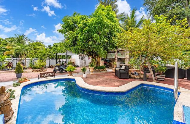 4 of 22 - 735 Nw 129th Street, North Miami, FL