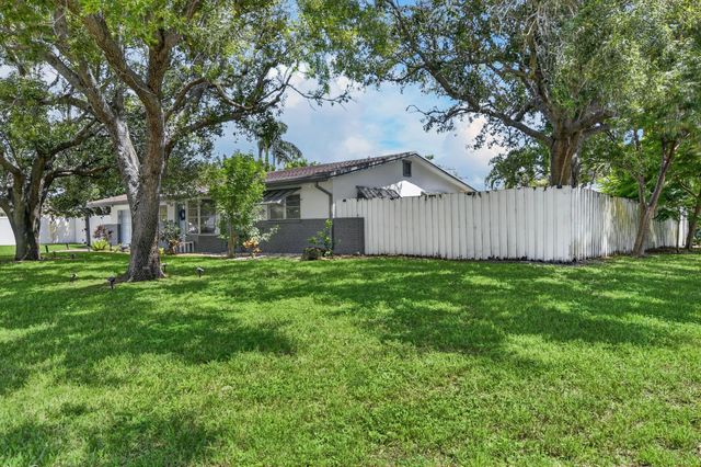 2 of 17 - 3400 Ne 5th Avenue, Boca Raton, FL