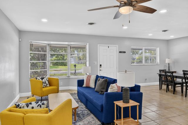 3 of 17 - 3400 Ne 5th Avenue, Boca Raton, FL