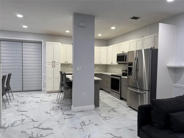 5 of 27 - 12317 Sw 124th Court, Miami, FL