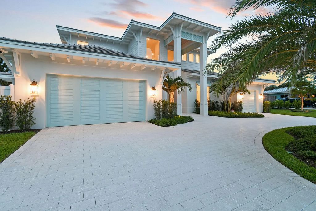 192 River Drive, Tequesta