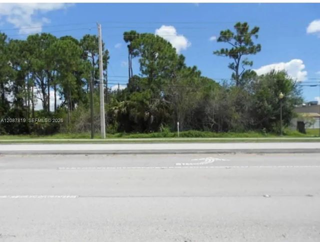 317 Prima Vista Boulevard, Port St. Lucie