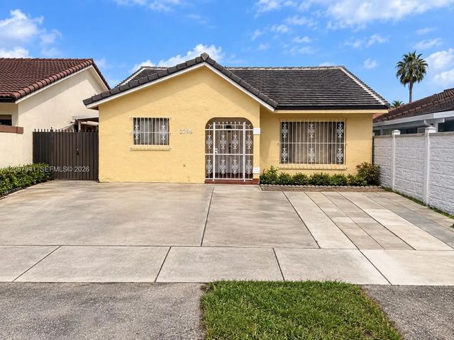 12796 Nw 102 Court, Hialeah Gardens