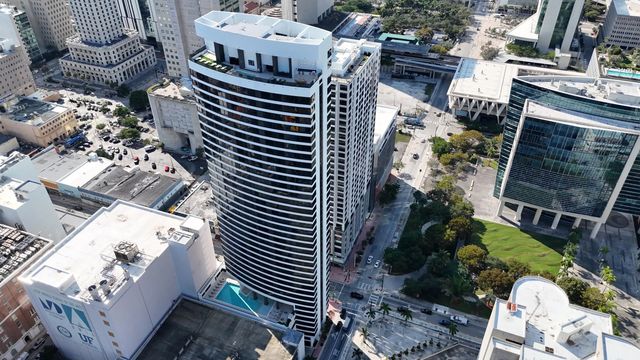 3 of 38 - 225 N Miami Avenue #2207, Miami, FL