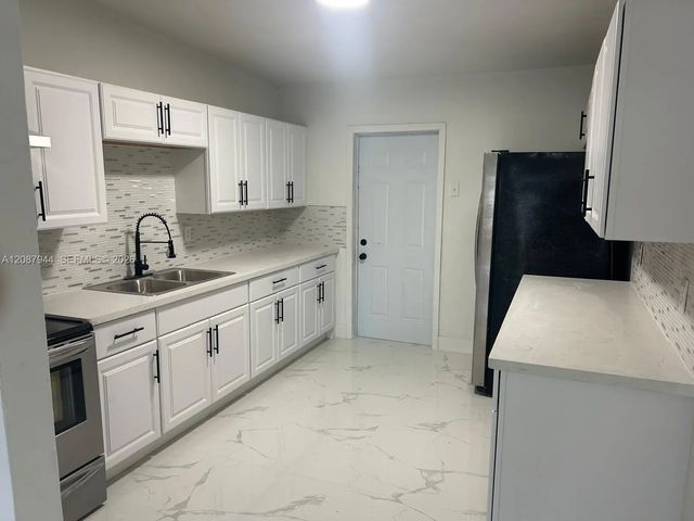 3070 Nw 97th Street, Miami