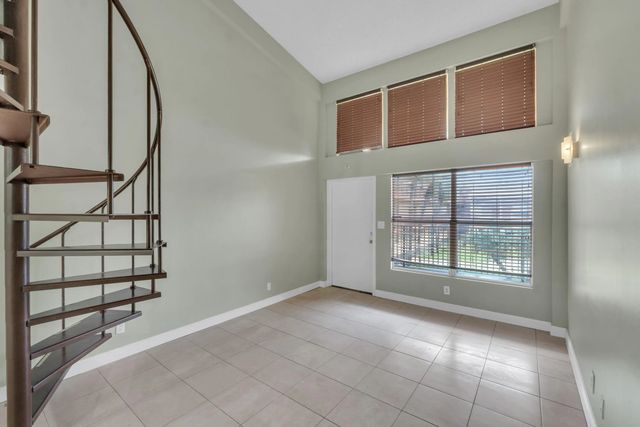 4171 Nw 26th Street #t2, Lauderhill
