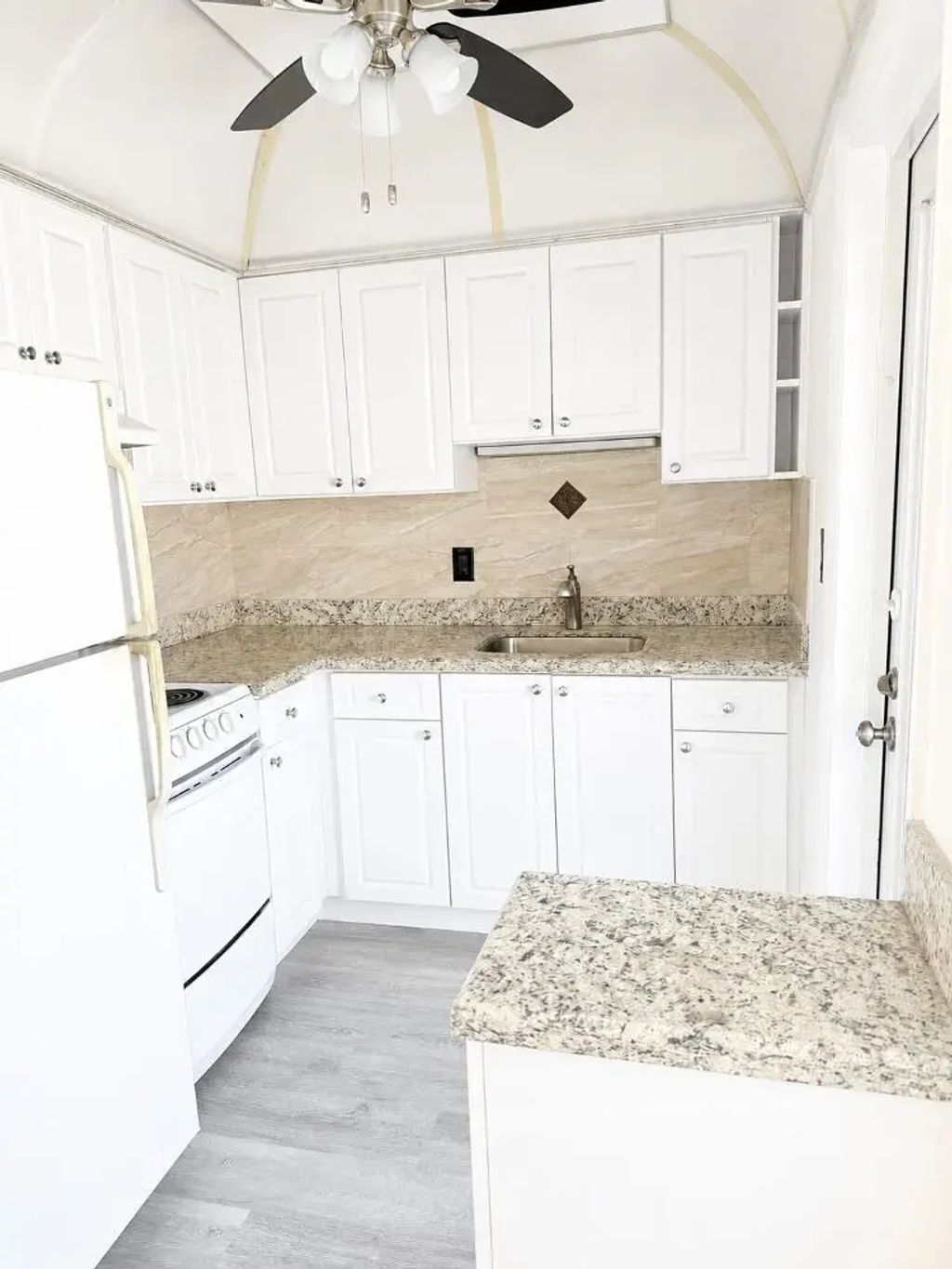 2847 Ne 30th Street #2847, Fort Lauderdale